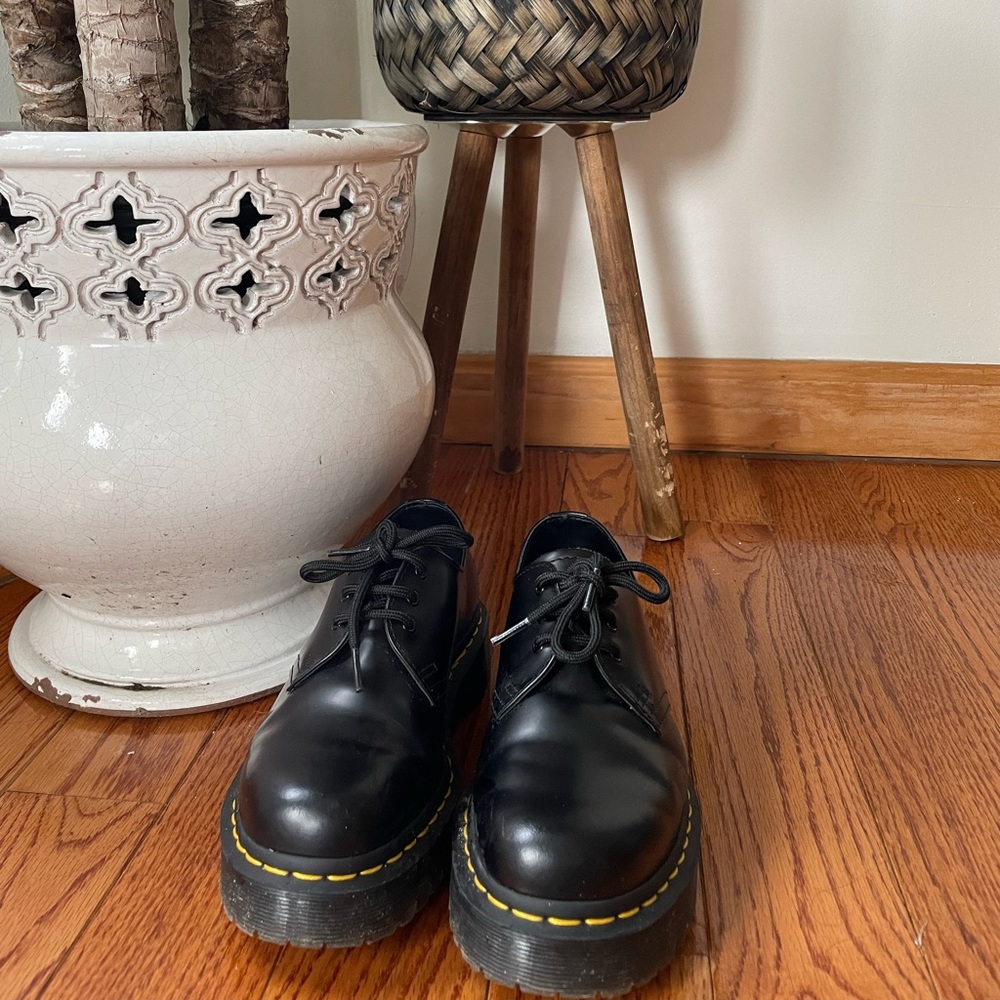 1461 Dr. Martens Platform Smooth Leather Oxford